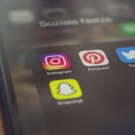 Mniej scrollowania, więcej życia: sprawdzone sposoby na ograniczenie social mediów